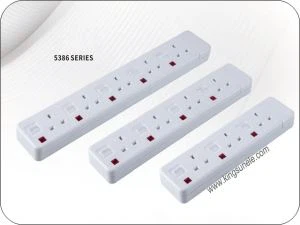 Extension Socket 4 Gang 13Amp UK Socket Digunakan Di Rumah